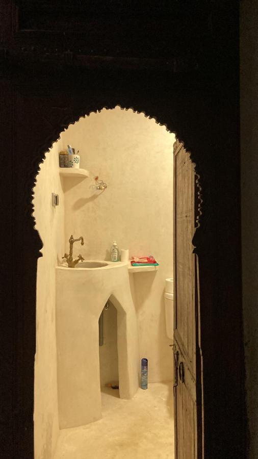 Riad Mama Aicha 艾西拉 外观 照片