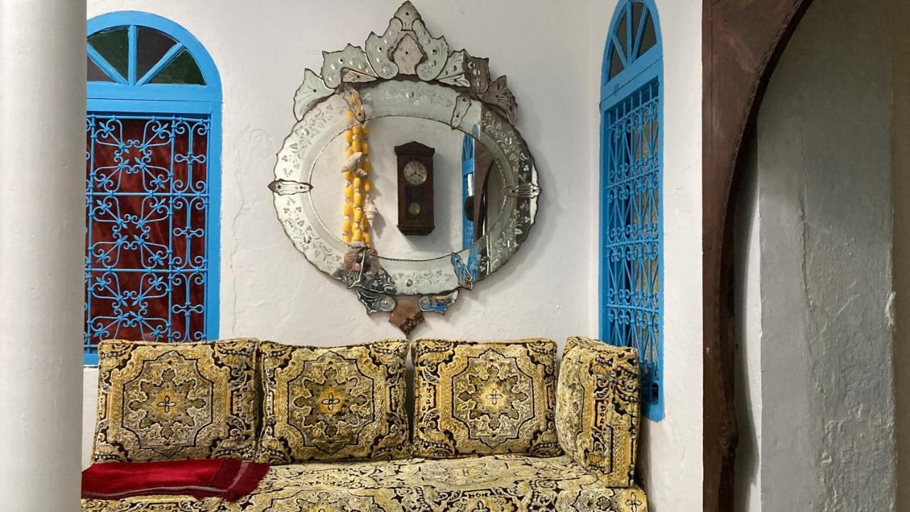 Riad Mama Aicha 艾西拉 外观 照片
